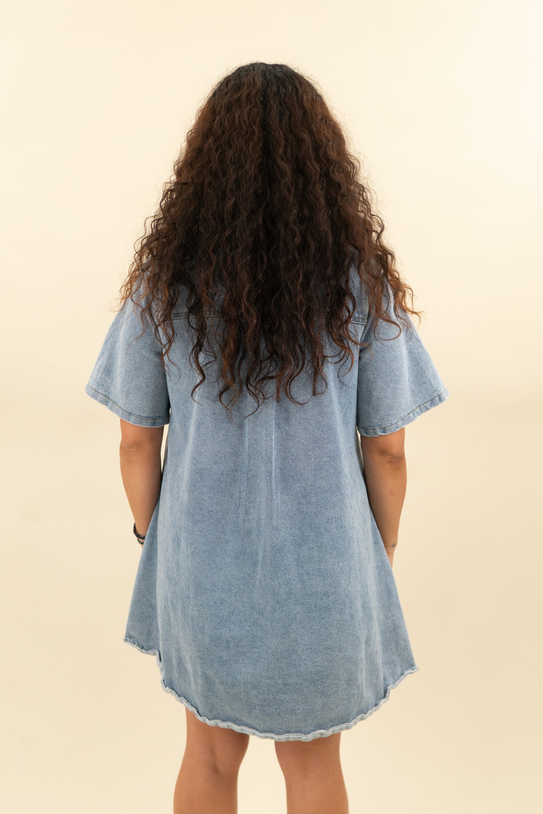 sofie the label medium wash short sleeve denim mini dress (l; retail $80)