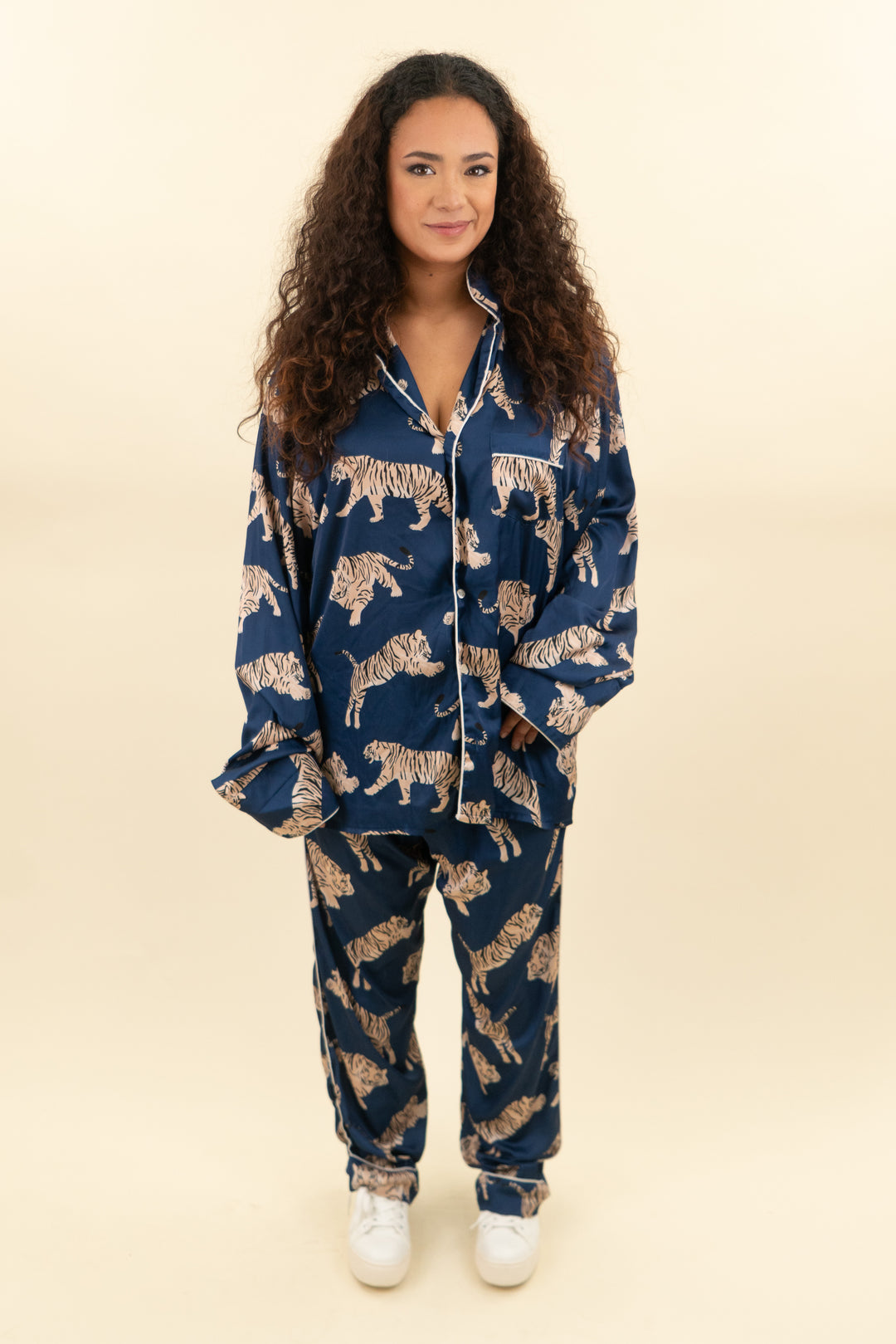 averie blue tiger printed pajama set (xl; retail $135)