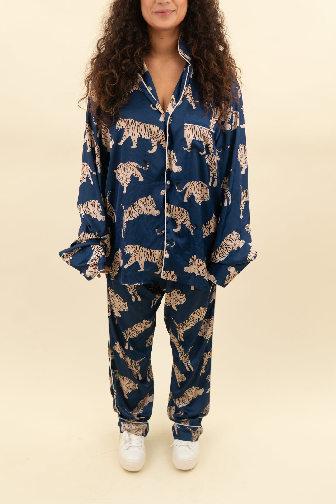 averie blue tiger printed pajama set (xl; retail $135)