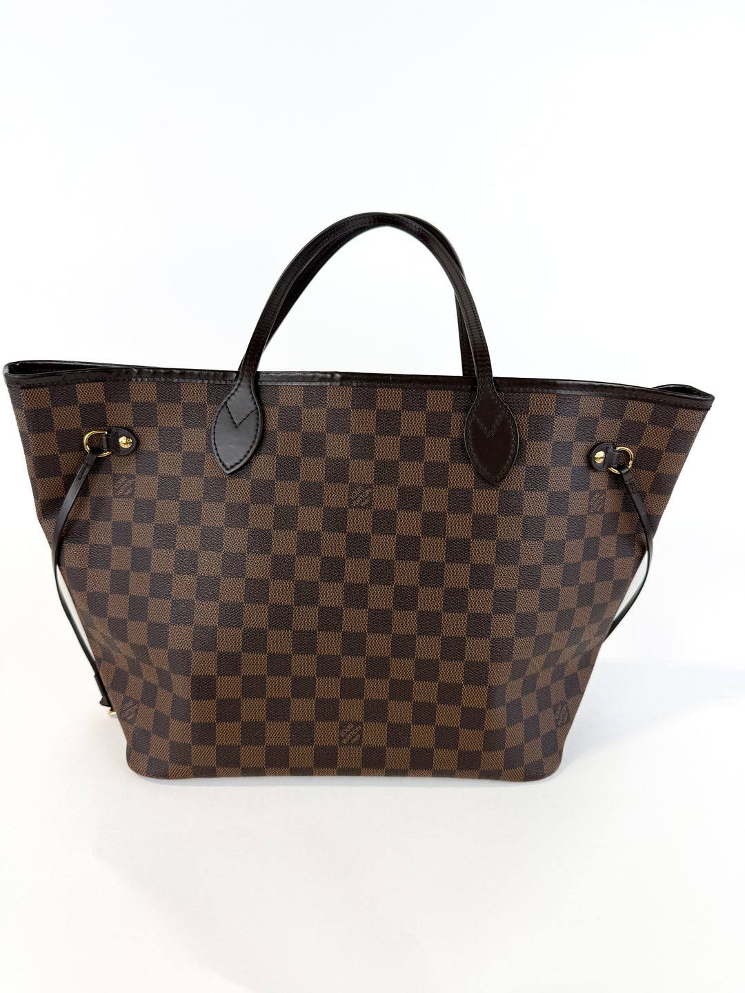 SOLD: Louis Vuitton Neverfull Damier MM (retail $2,130)