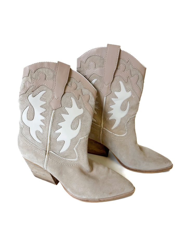 Dolce Vita Tan and Cream Short Boots (7)