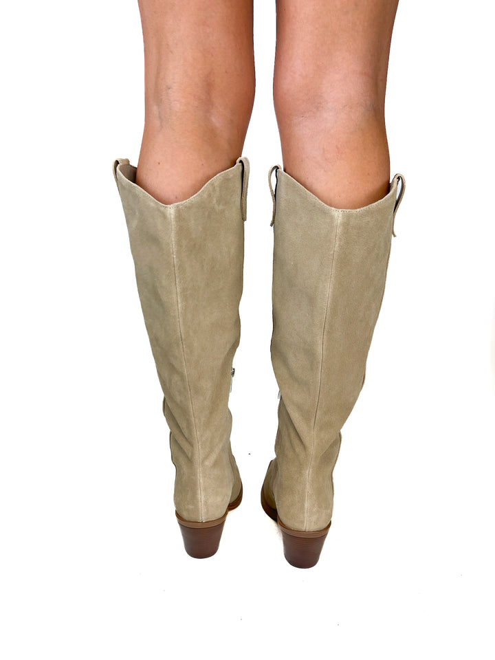 Vince Camuto Suede Boots (8)