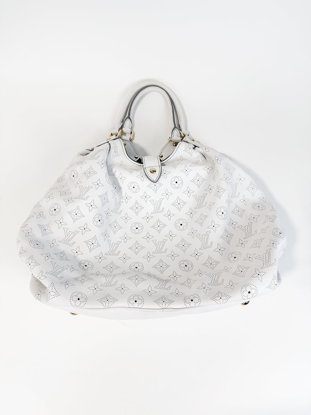Louis Vuitton XL Hobo Mahina White Leather Bag NWOT (retail $4,350)