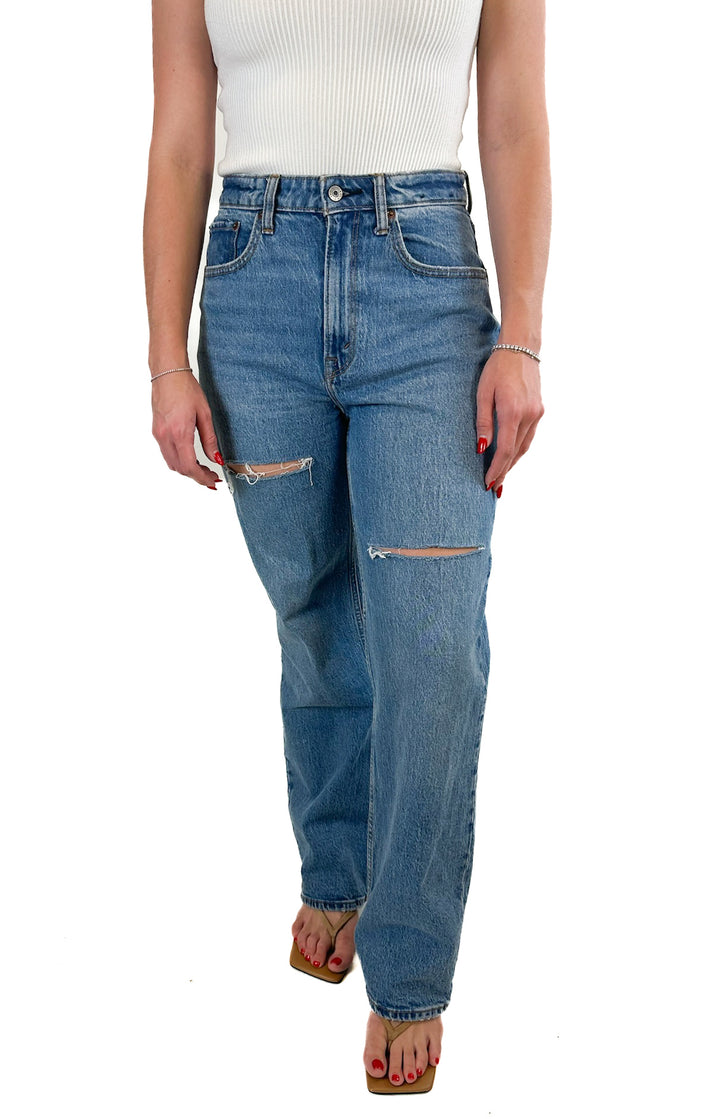 Abercrombie Curve Love High Rise 90s Relaxed Jean (27/4R)