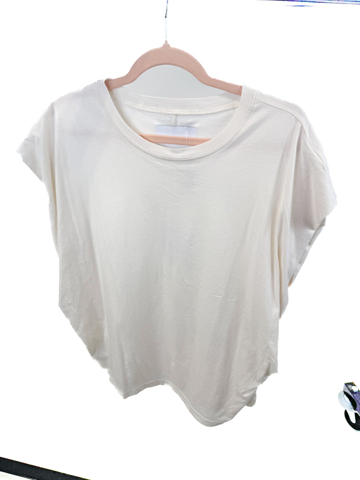 Pistola oversized cream t-shirt NWT (M)