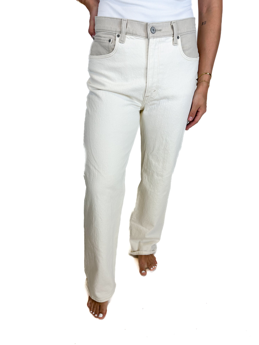 Abercrombie Cream The '90s High Rise Relaxed Jean (30)