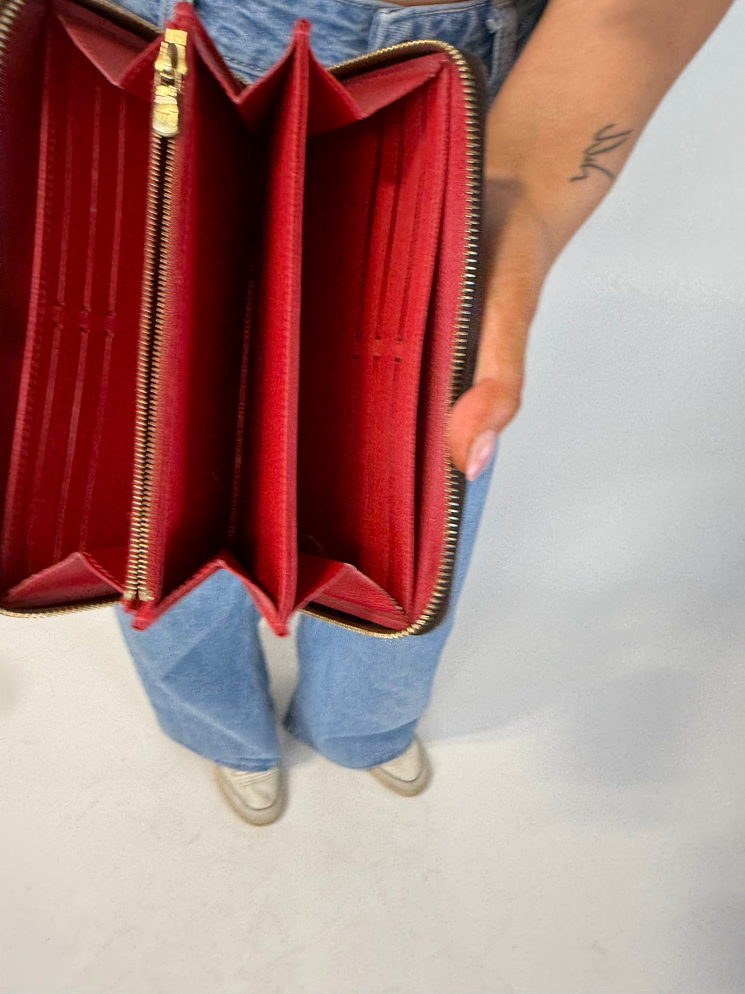 SOLD Louis Vuitton Monogram Coated Canvas Zippy Wallet (est. retail $1,090)