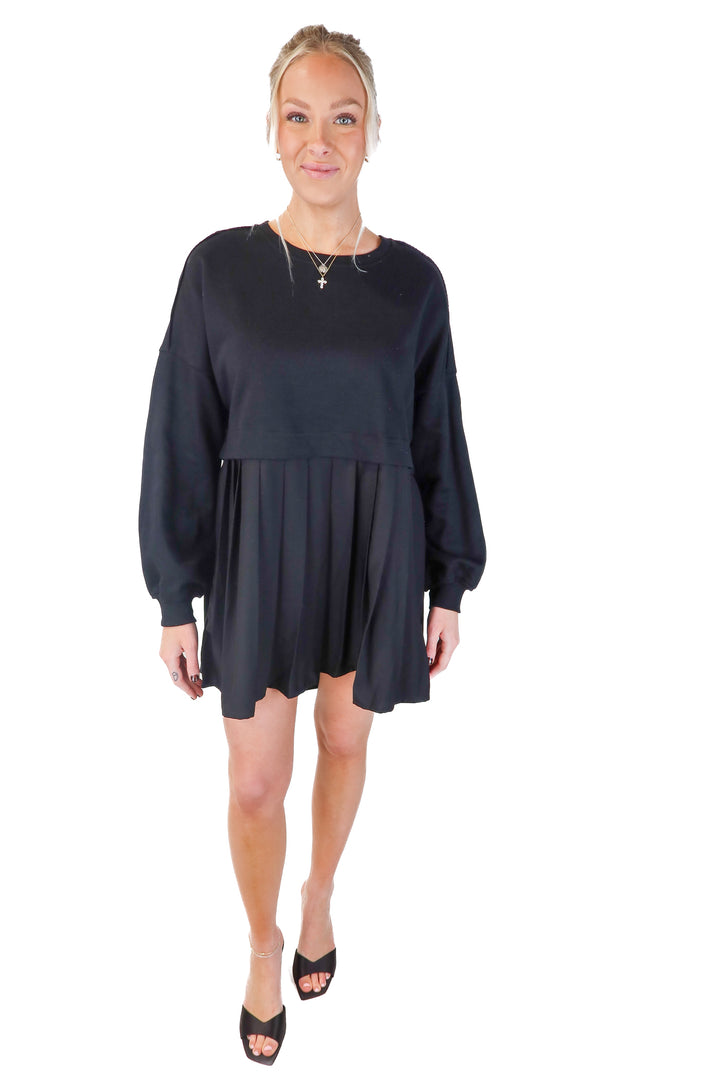 dokuritu black pleated dress NWT (xs)