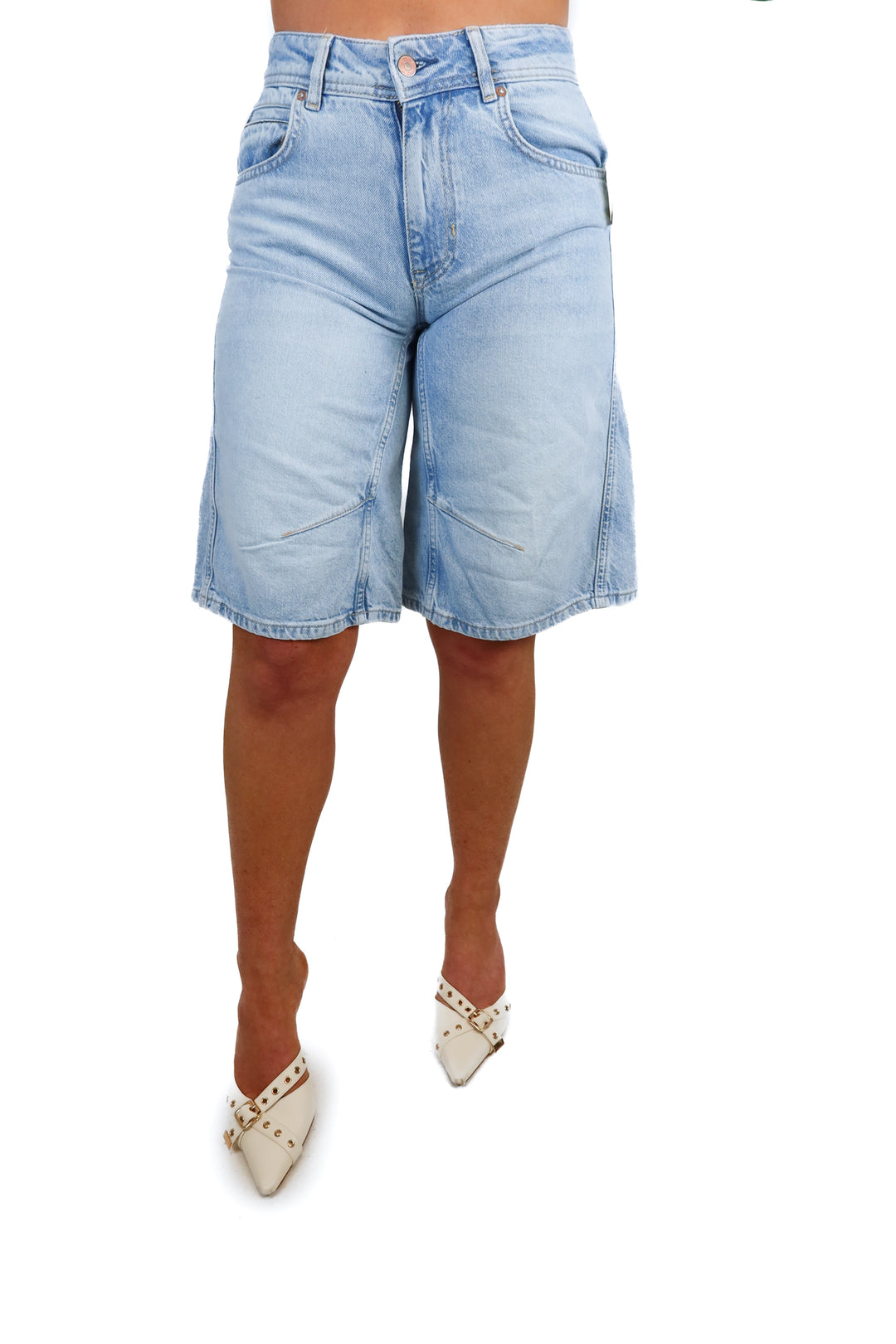 Free People Light Blue Wide Crop Denim Shorts  NWT (25; Retail $98)