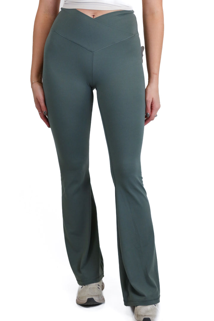 Offline by Aerie sage green flare leggings (M)
