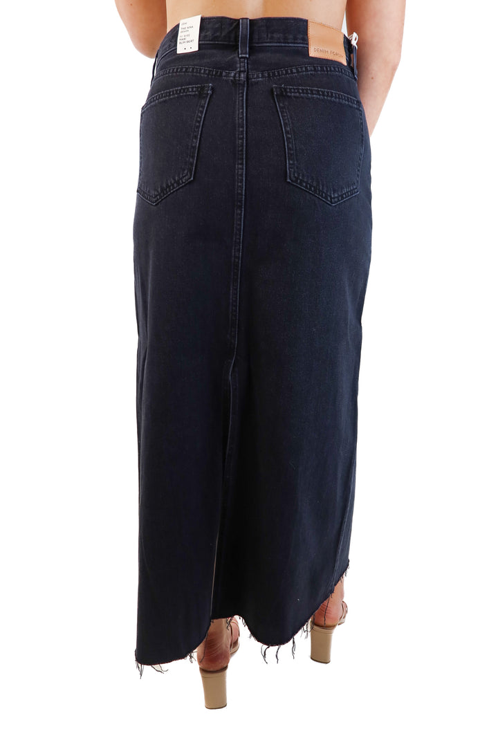 Denim forum back hi-rise skirt NWT (28; retails for $128)