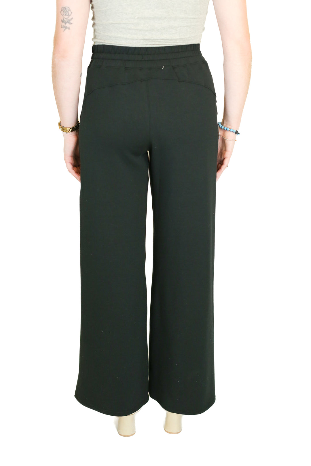 Spanx Black Air Essentials Wide Leg Pants (M)