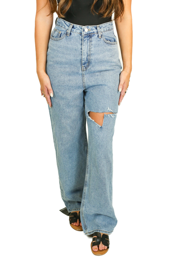 Storets Medium Wash Wide Leg Jeans NWT (M/L)