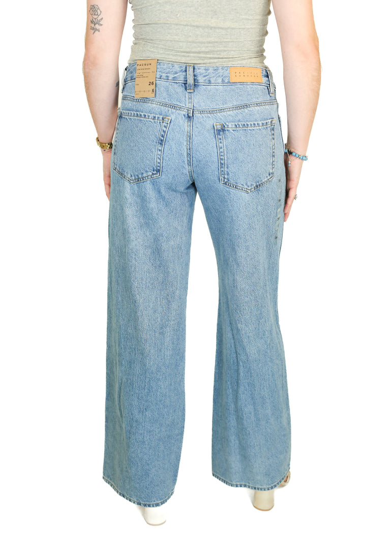 Pac Sun Low Rise Baggy Jeans NWT (26; Retail $57)