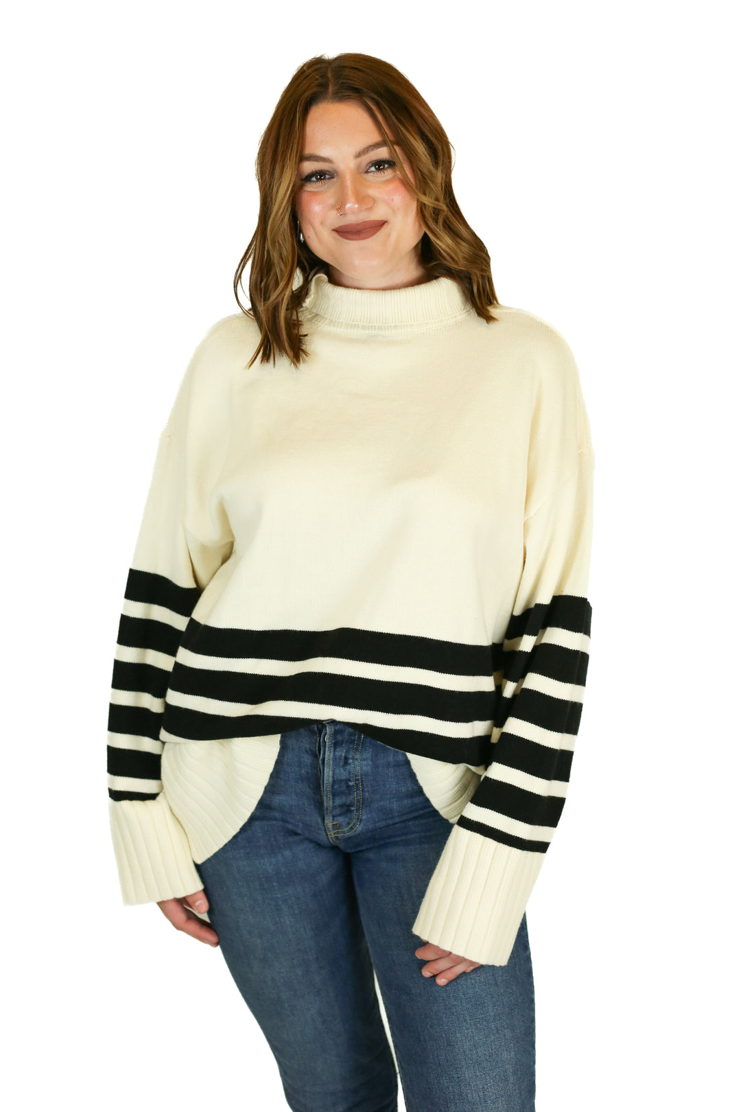 Commense Black and Cream Oversized Sweater (L)