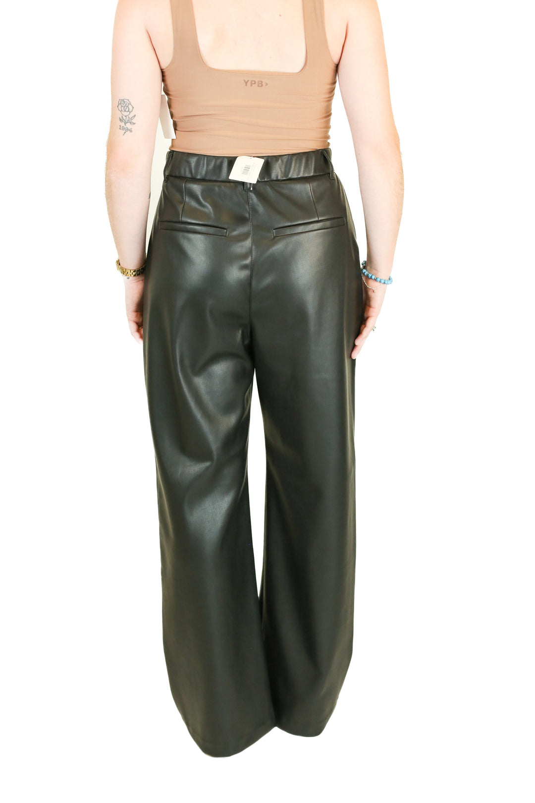 Abercrombie Black Vegan Leather Relaxed Pants (M)