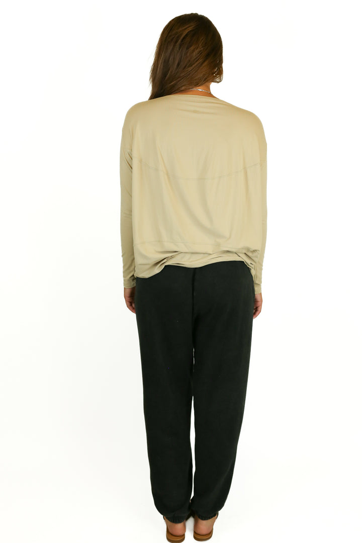 lululemon tan long sleeve high low top (M)*