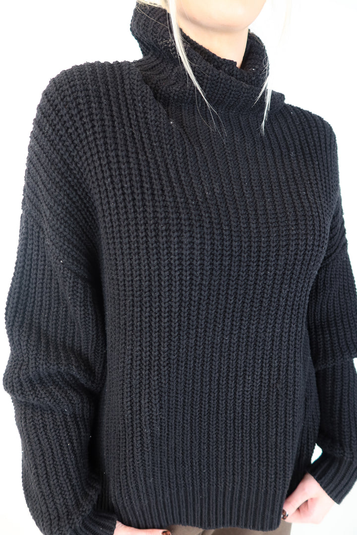 free people black oversized knit sweater (xs)