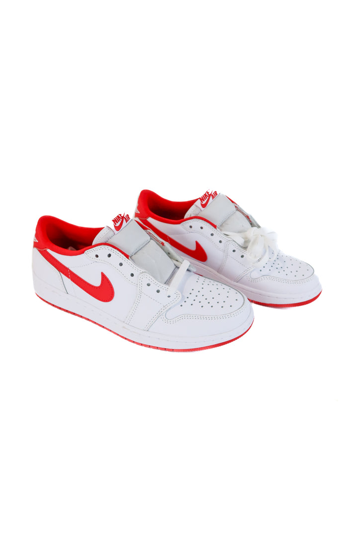 nike white/red low top sneakers (10)
