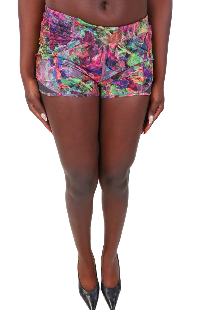 lululemon purple floral shorts (0)