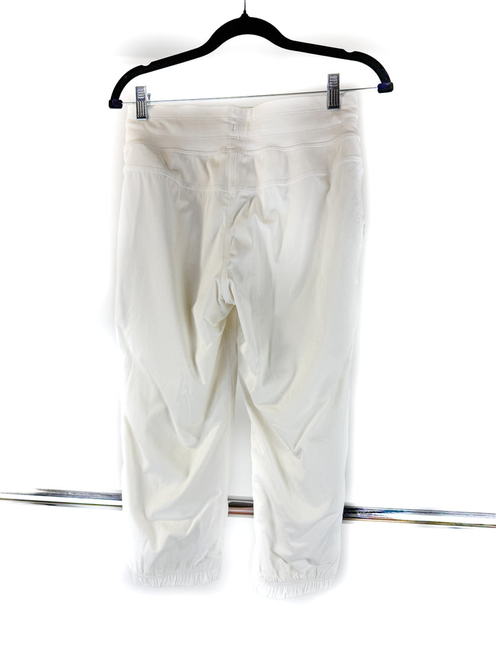 lululemon cream capris NWOT (6)