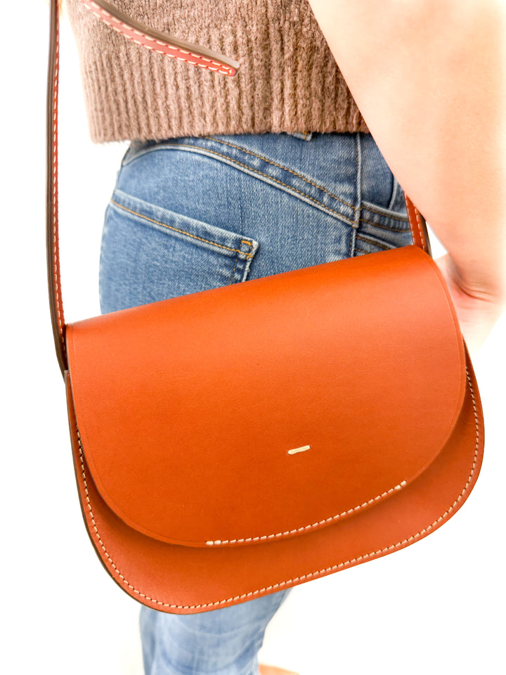 AUCTION linjer brown mini saddle crossbody purse- ends 11/11 at 8pm CT