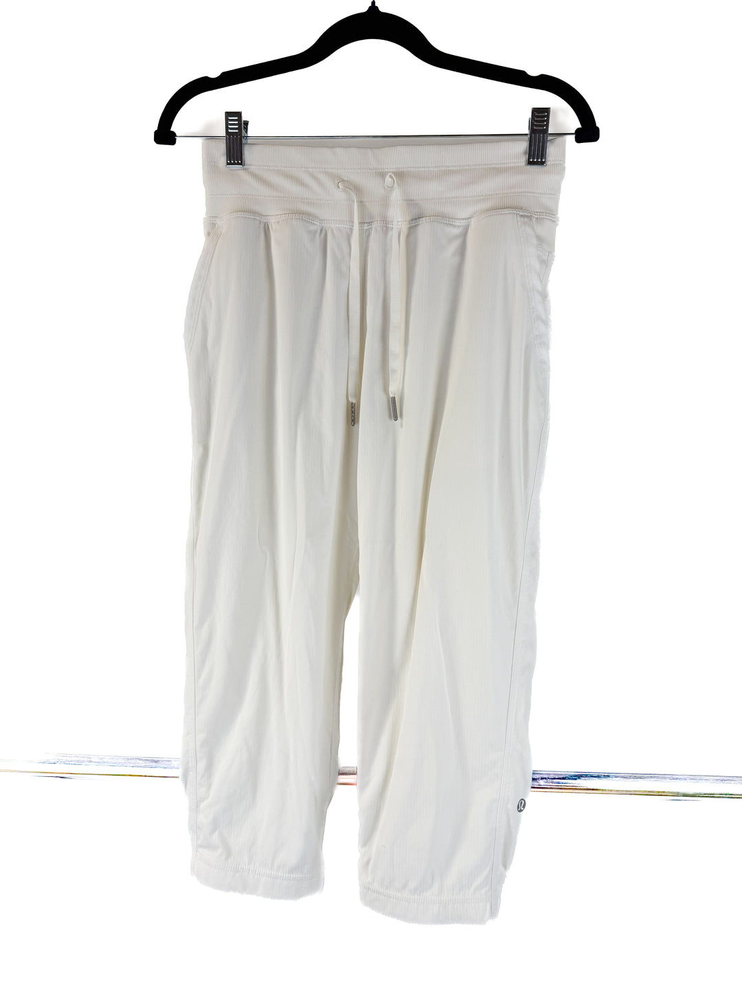 lululemon cream capris NWOT (6)