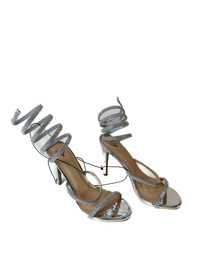 Windsor Glow Getter Rhinestone Stiletto Heels in Silver NWOT (7; retail $35.90)