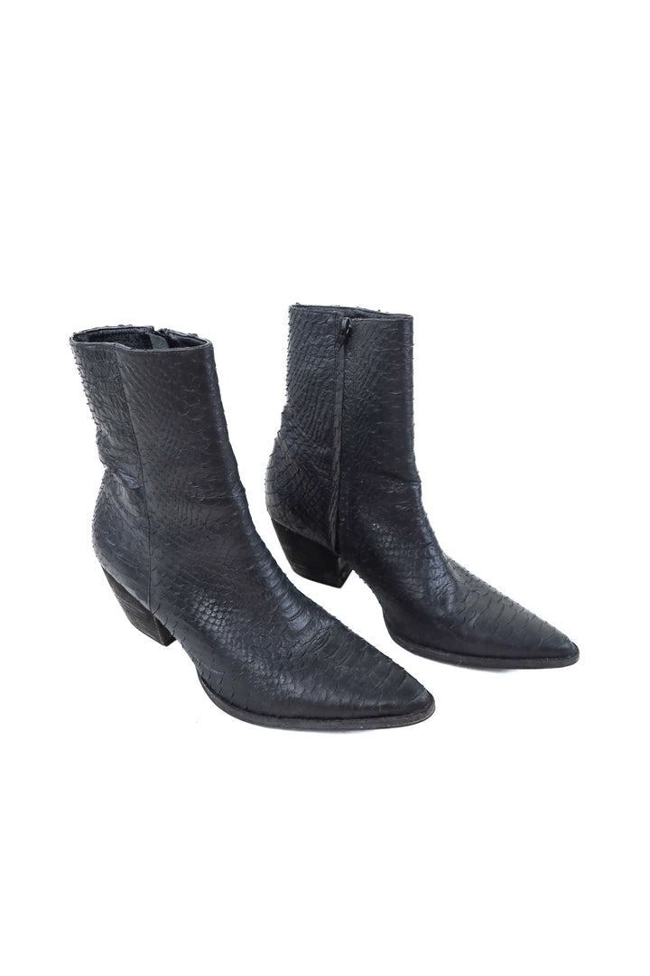 matisse black snakeskin booties (9.5; retail $205)