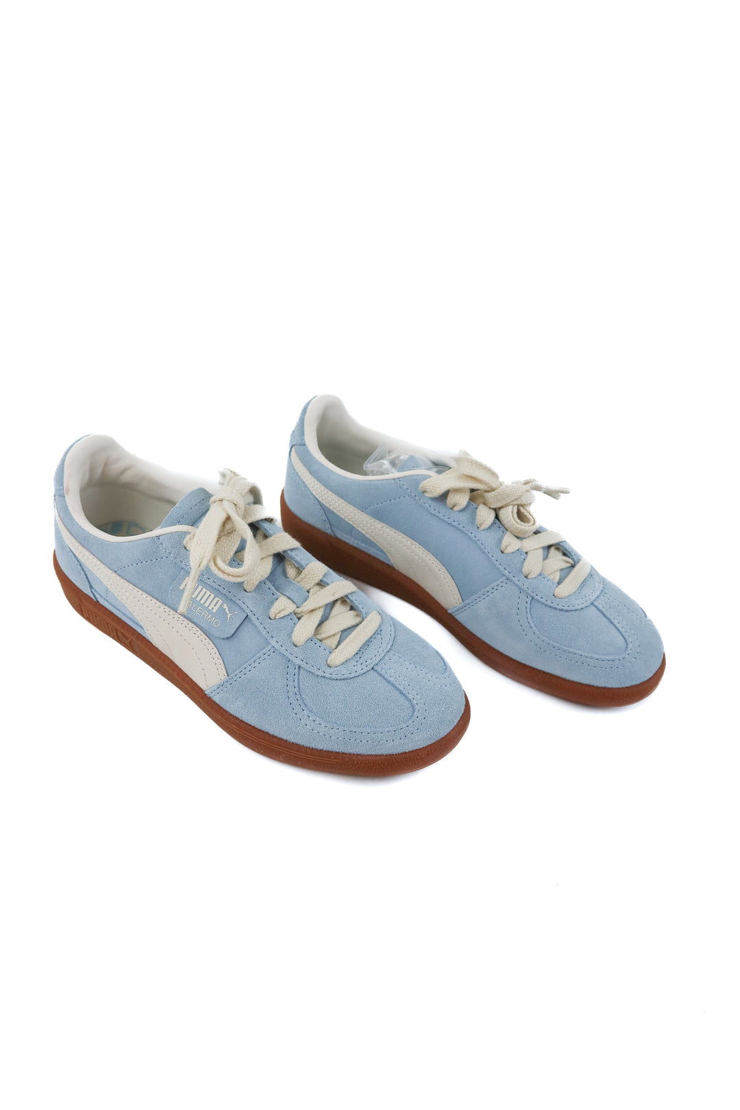 puma light blue sneakers NWOT (7; retail $70)