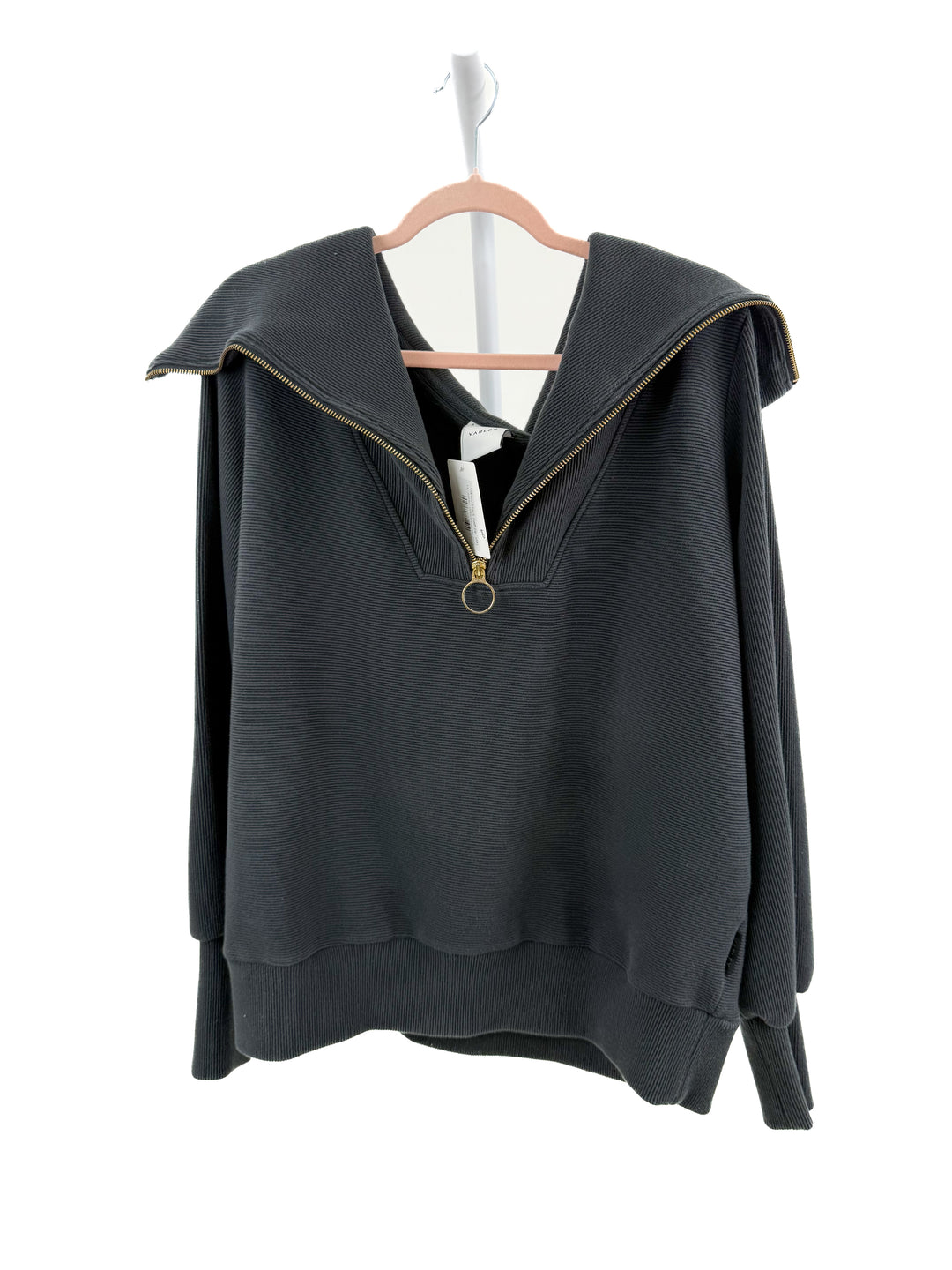 Varley black half zip  (M)