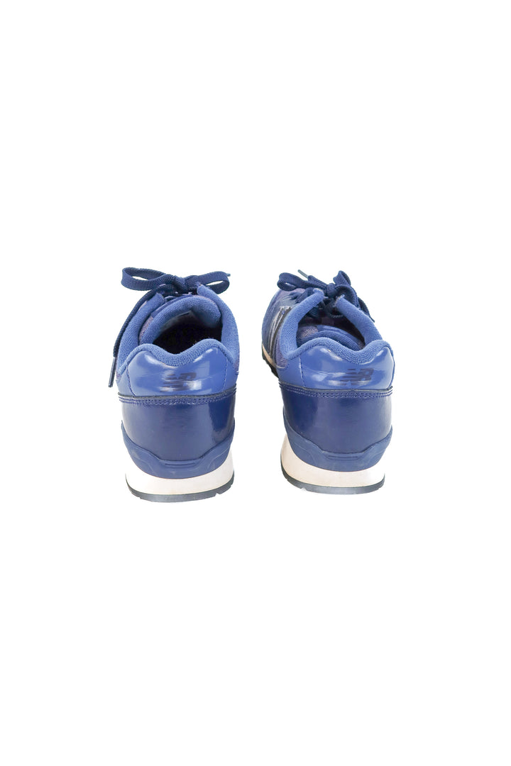 New balance blue suede sneakers (7.5; retails for $89.99)