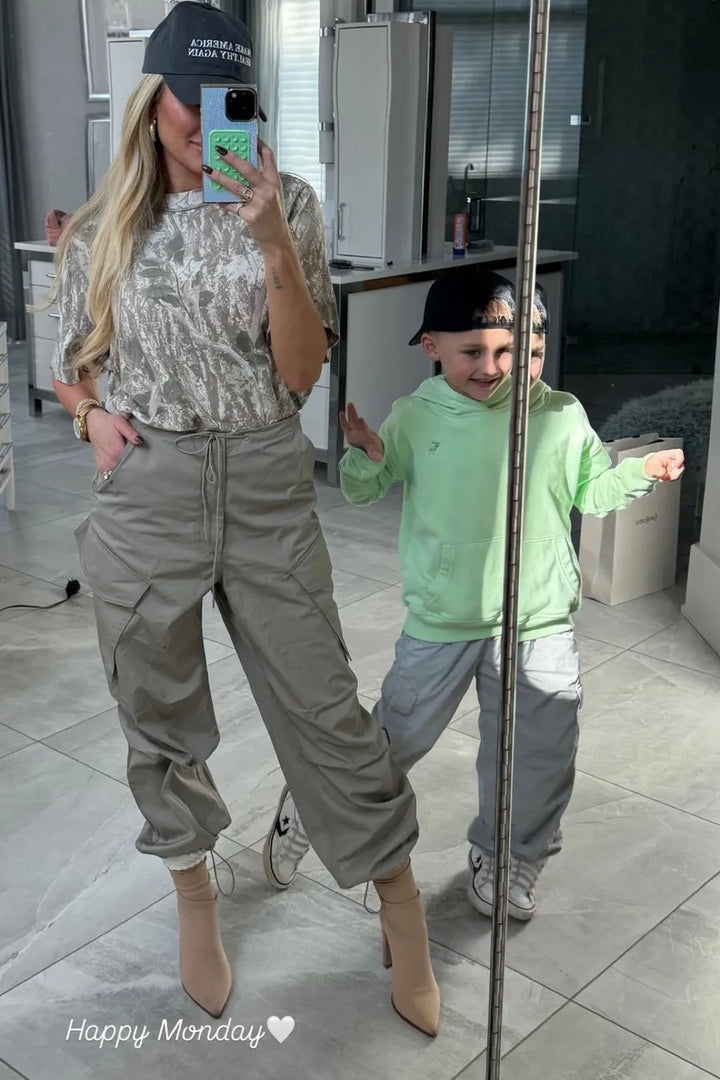 AUCTION agolde taupe cargo joggers (xs)