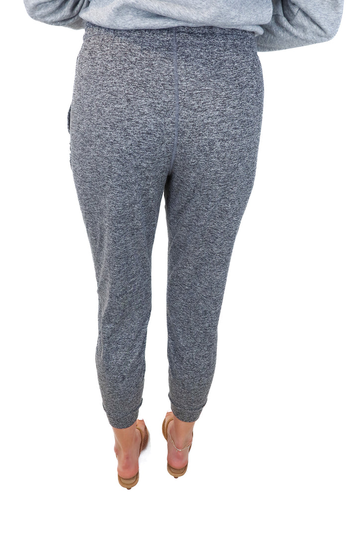 vuori heathered grey joggers (m)