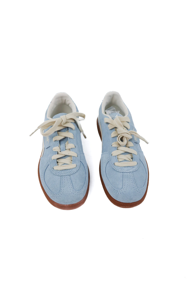 puma light blue sneakers NWOT (7; retail $70)