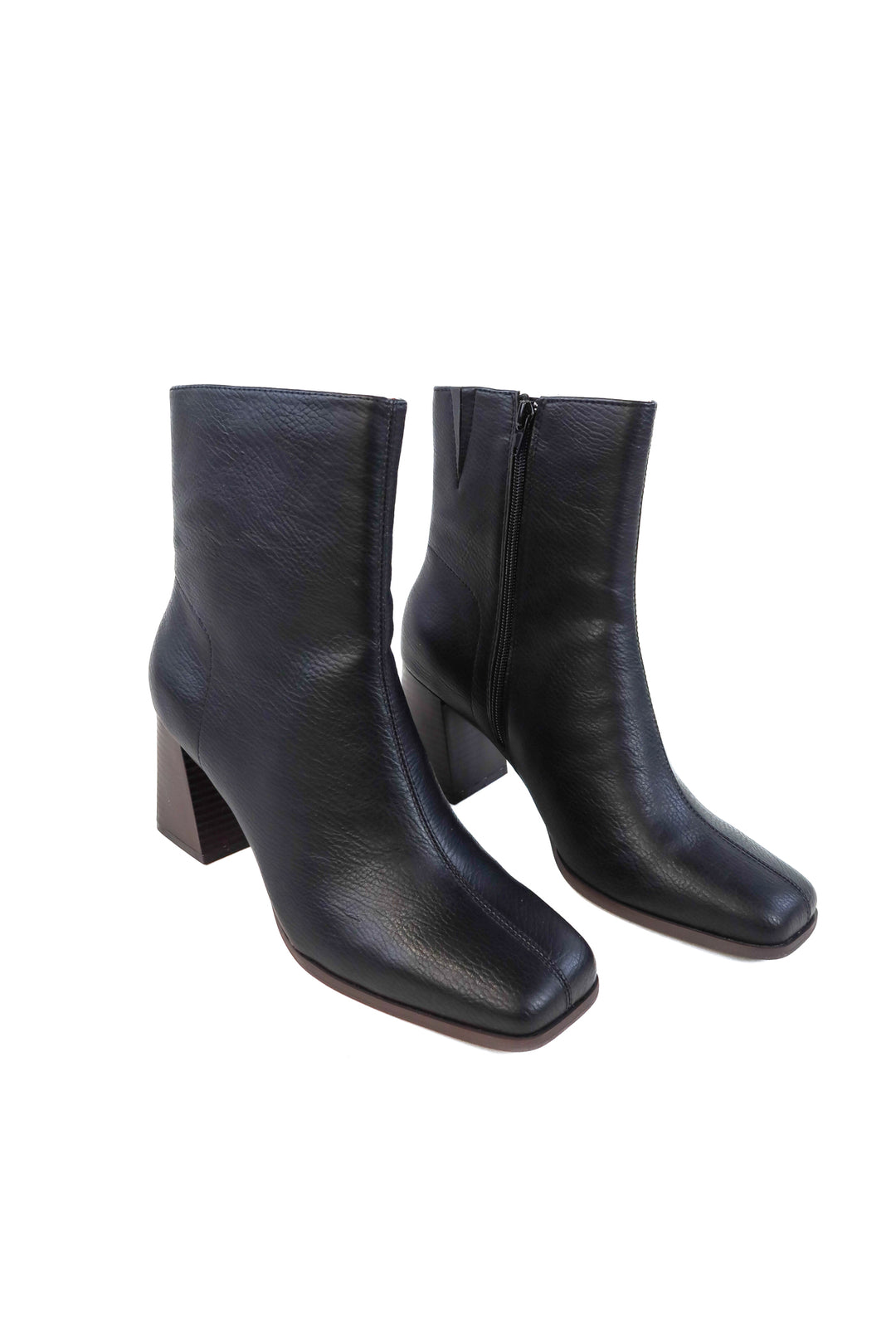 Oasis society black leather booties NWOT (10; retails for $100)