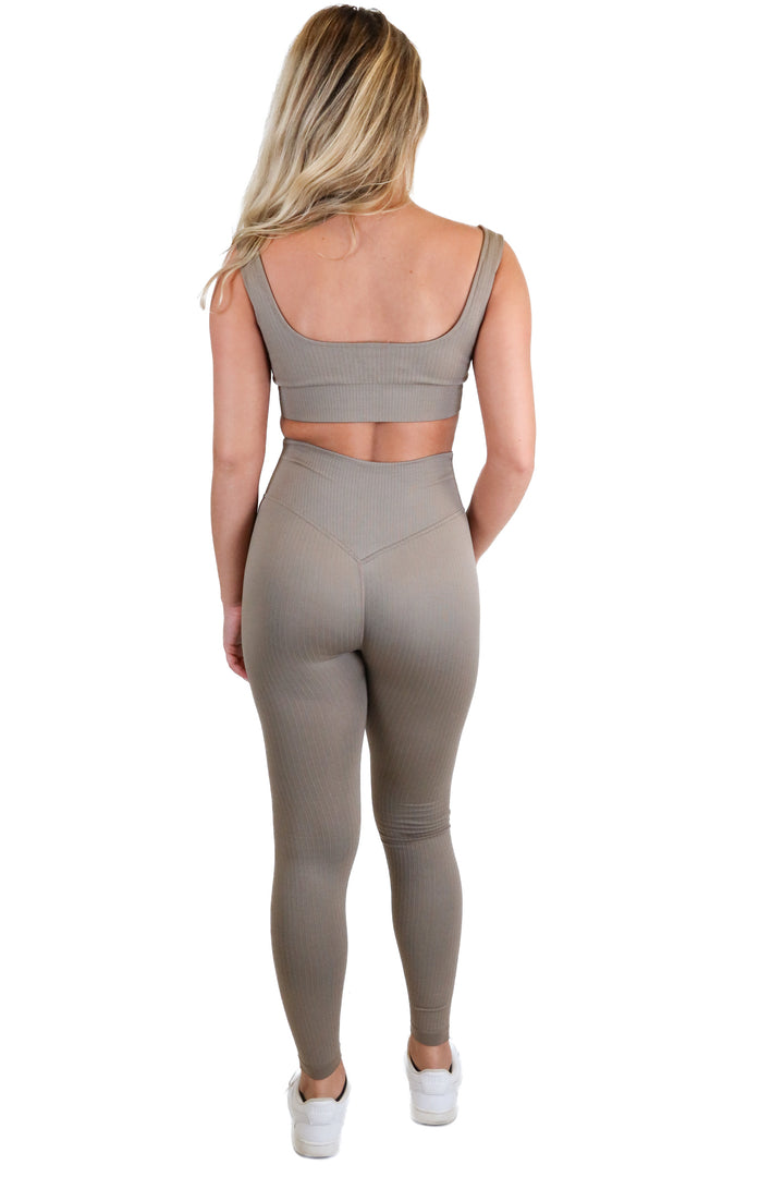neuapparel taupe ribbed activewear set (xs)