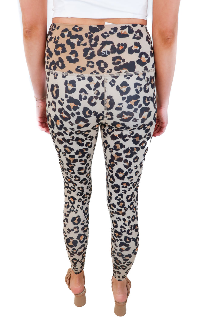 SOLD: Strut This Leopard Print Active Set (s/m; retails $145)