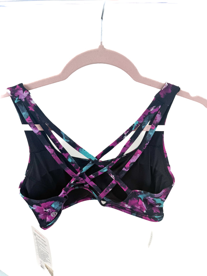 lululemon "free to be tranquil bra" NWT (8; retail $52)