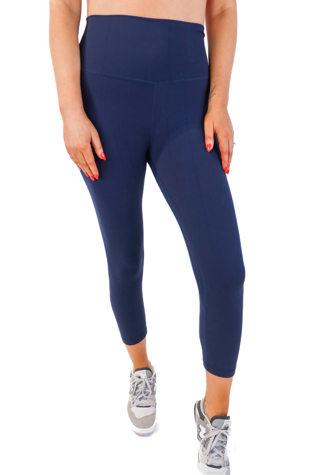 Lululemon navy blue cropped leggings (M; retail $118)