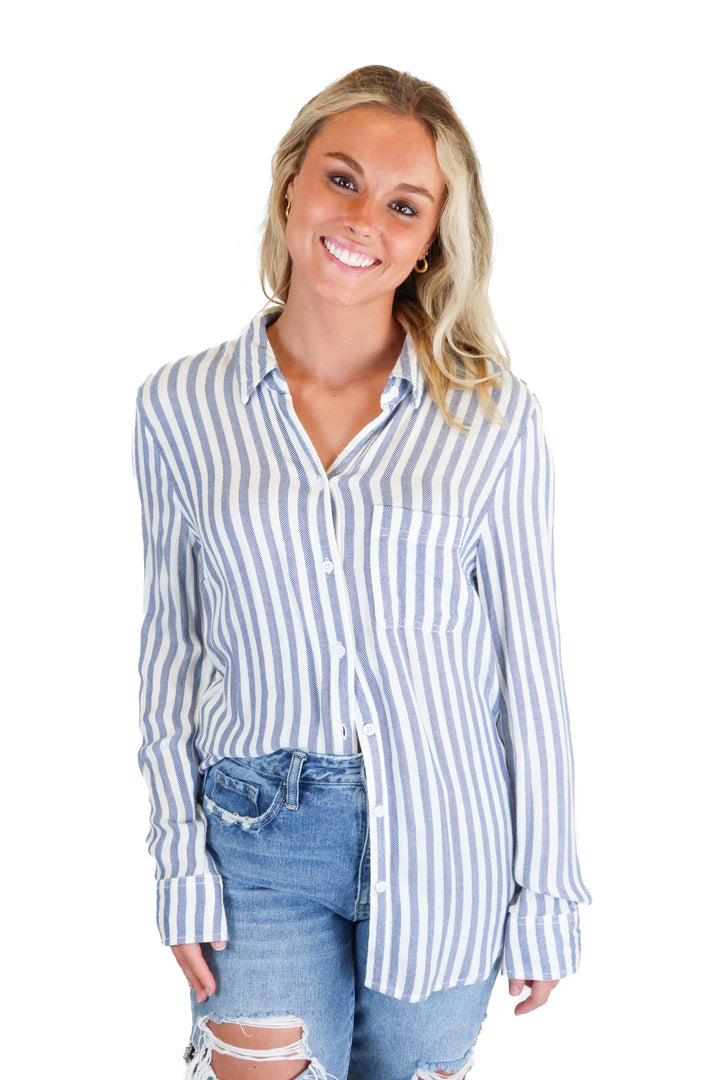 Beach Lunch Lounge blue/white striped top (S)
