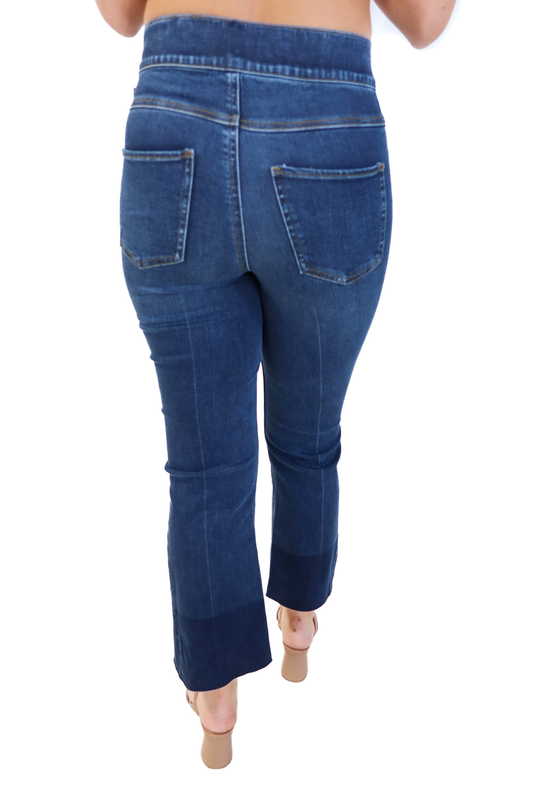 Spanx medium wash pull on cropped flare denim NWT (xs; retail $148)