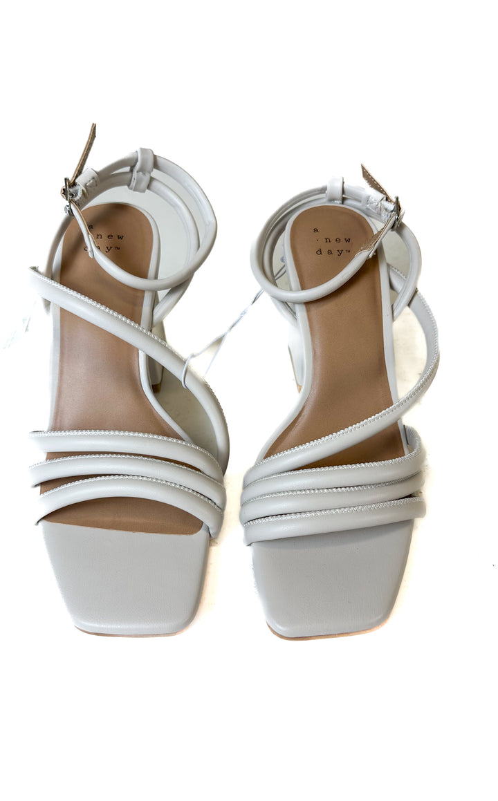 A New Day Tan Strappy Sandals NWT (7)