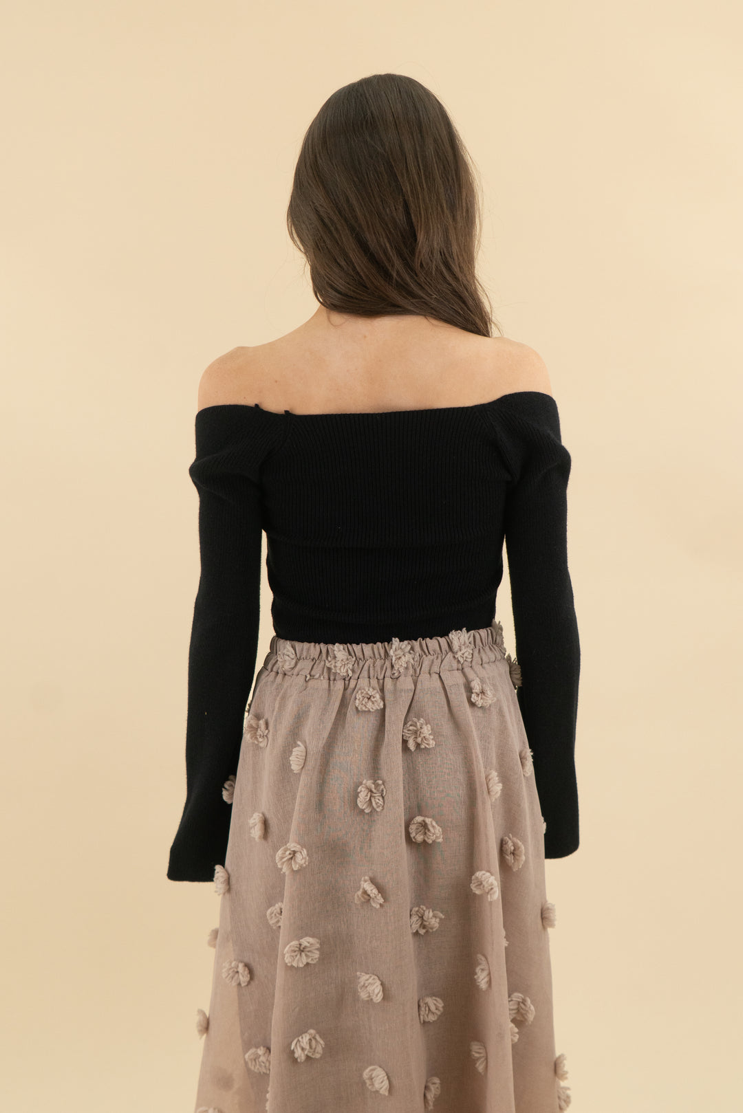 black ribbed scoop neck long sleeve top (s; retail $49)