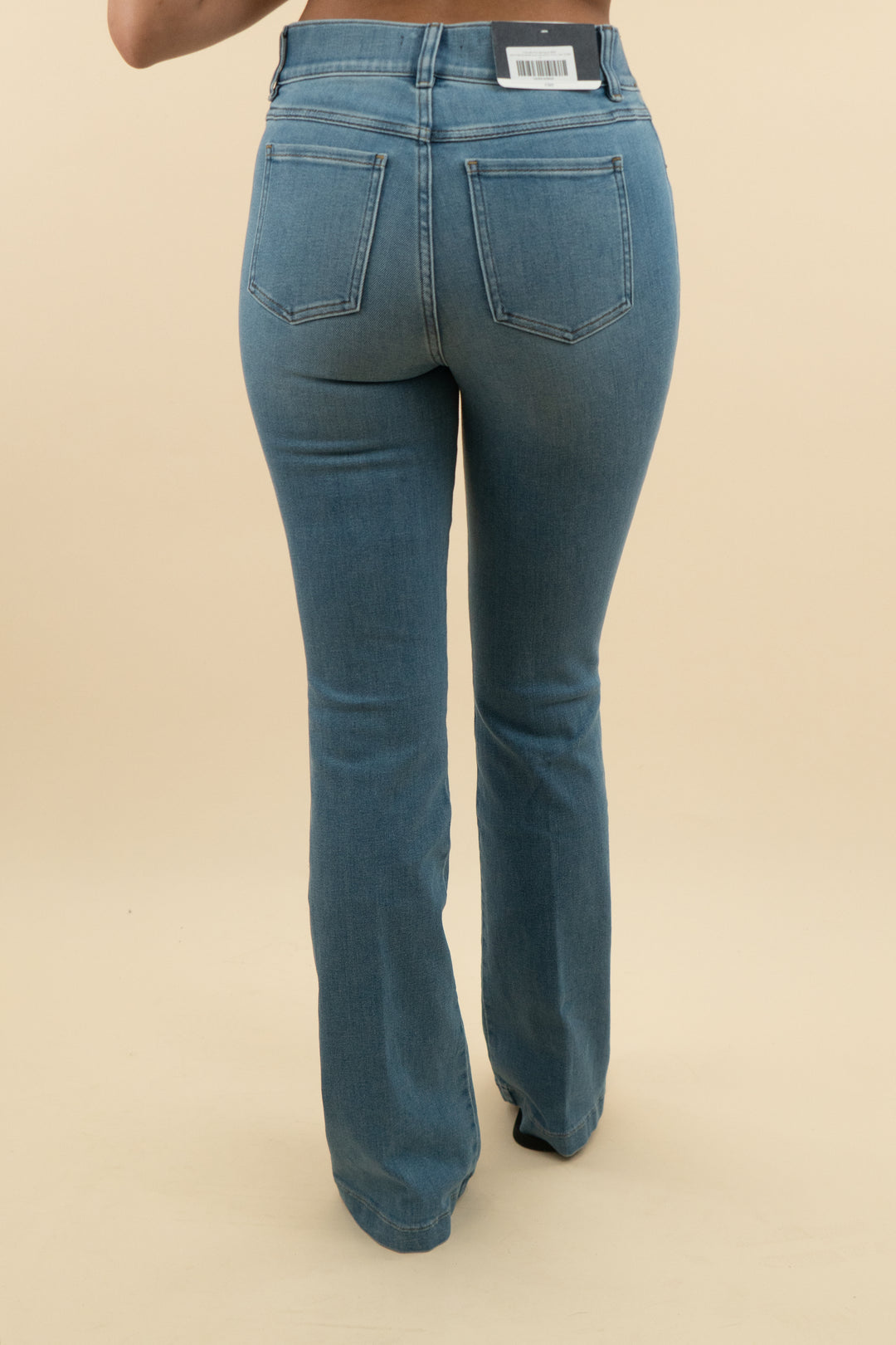spanx stonewashed blue flare jeans nwt (m; retail $138)