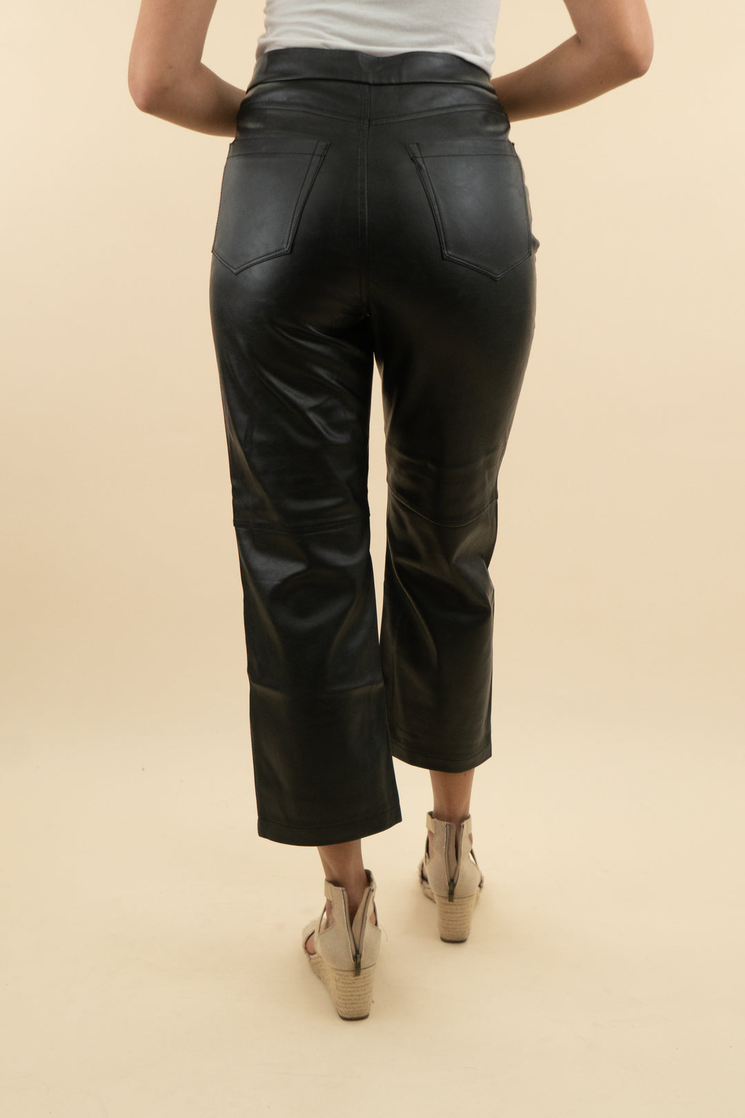 blank nyc the baxter black vegan leather wide leg pant (m; retail $128)