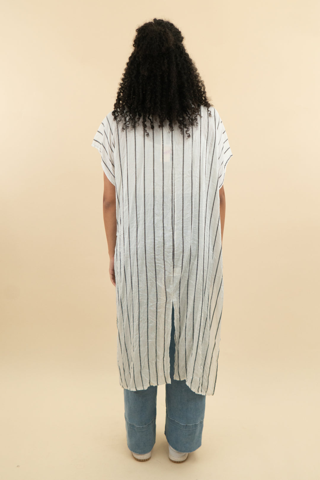 dokotoo white black stripe cover up (os: retail $29)