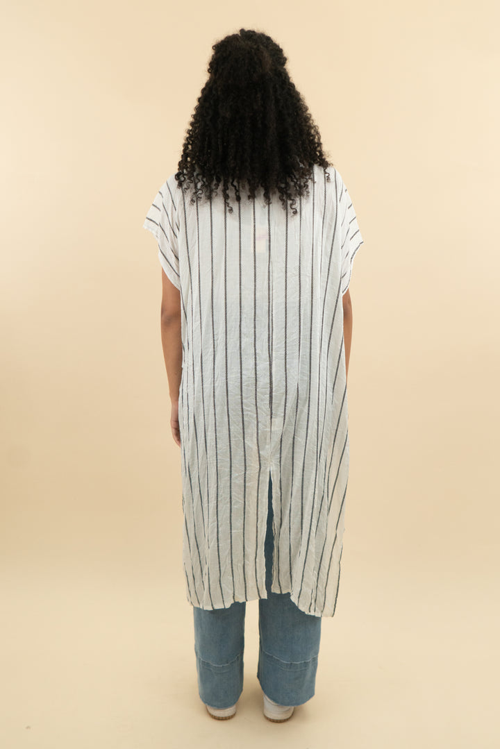 dokotoo white black stripe cover up (os: retail $29)