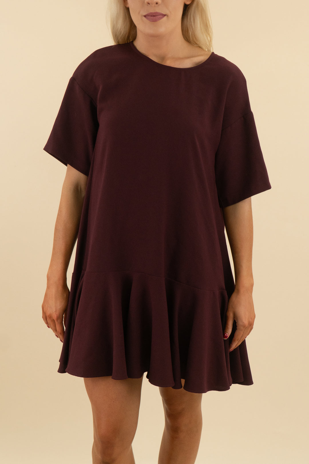 french connection burgundy ruffle hem short dress (4; retail $128)