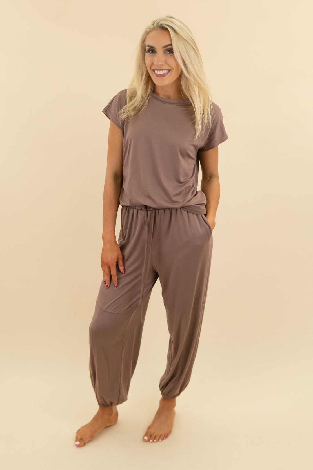 ekouaer brown drawstring jogger and tee set (m; retail $58)